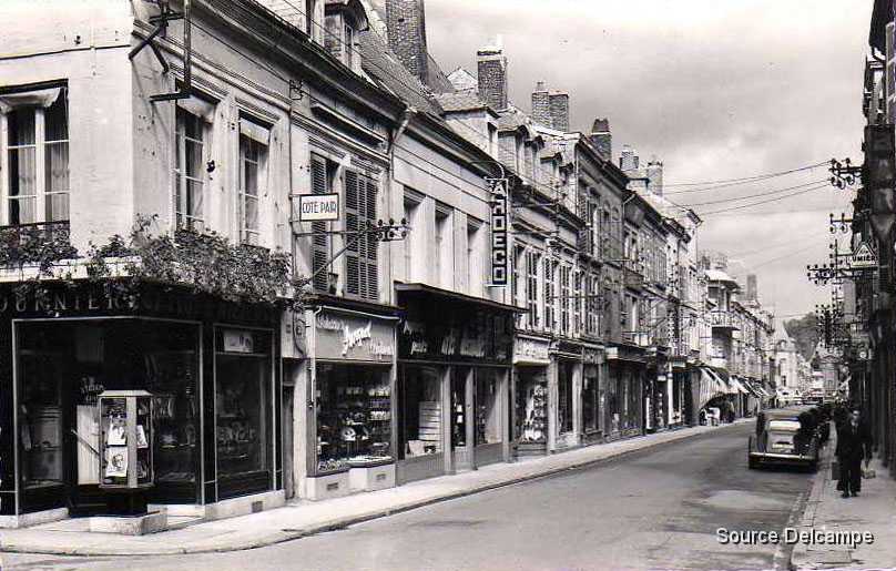 08 Charleville Rue de la Republique.jpg